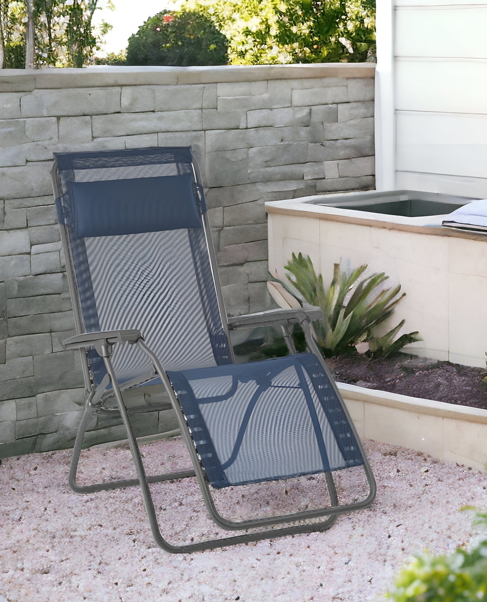 27" Gray Steel Outdoor Zero Gravity Chair