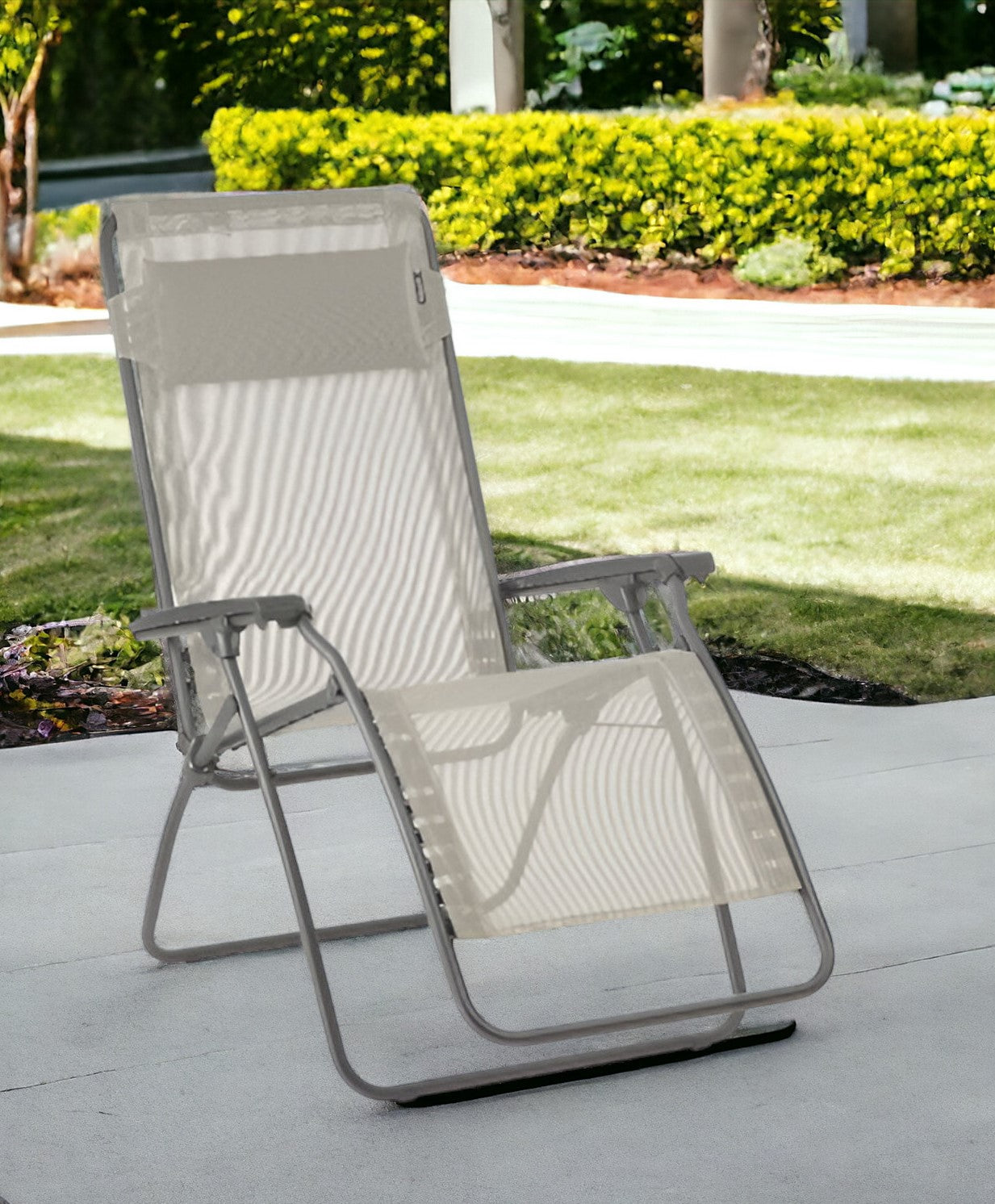 27" Gray Steel Outdoor Zero Gravity Chair