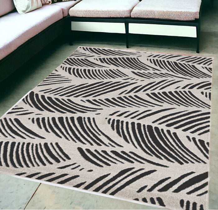 5'X8' Black White Machine Woven Uv Treated Oversized Leaves Indoor Outdoor Area Rug