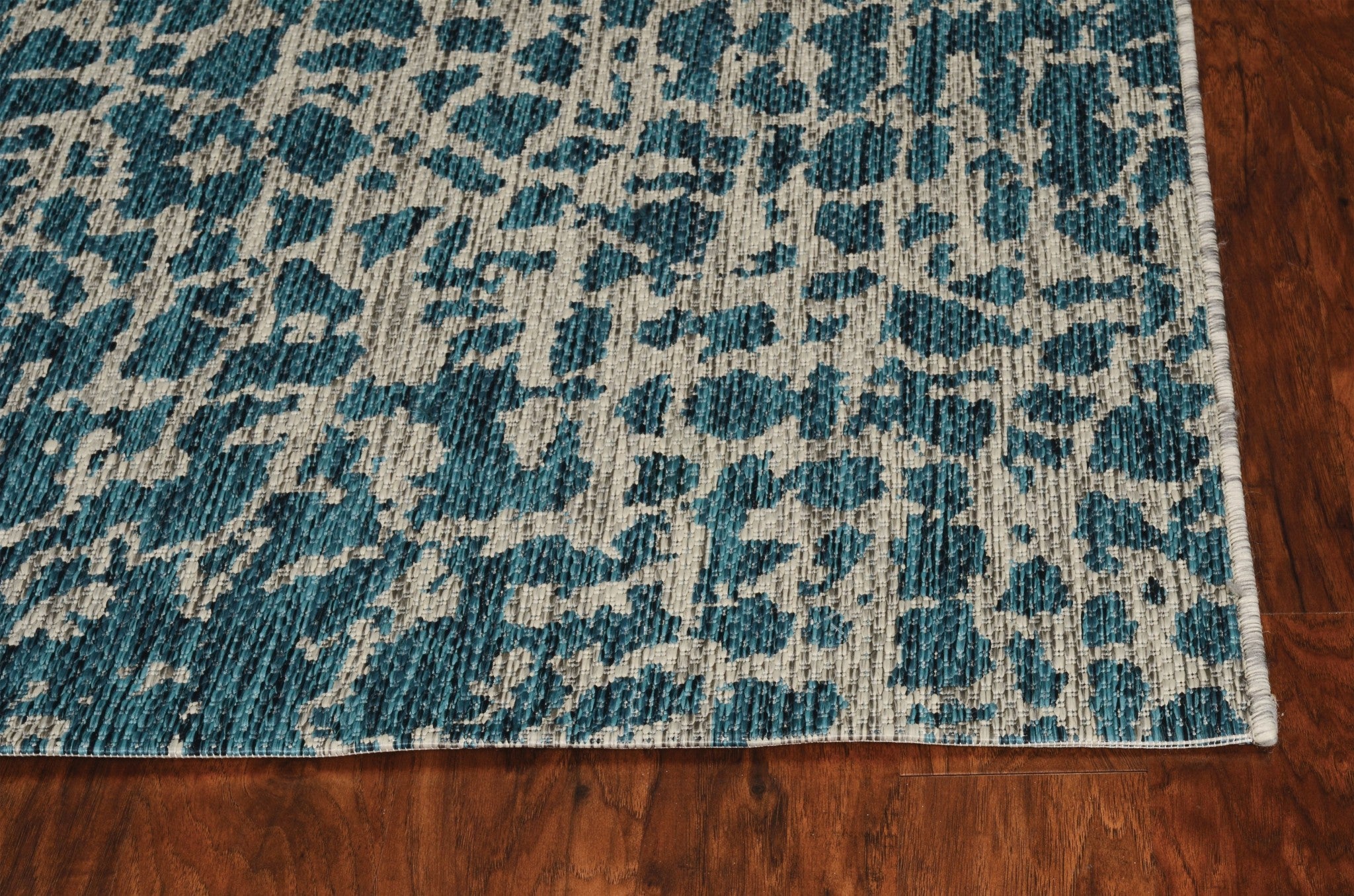 8'X11' Teal Machine Woven Uv Treated Animal Print Indoor Outdoor Area Rug