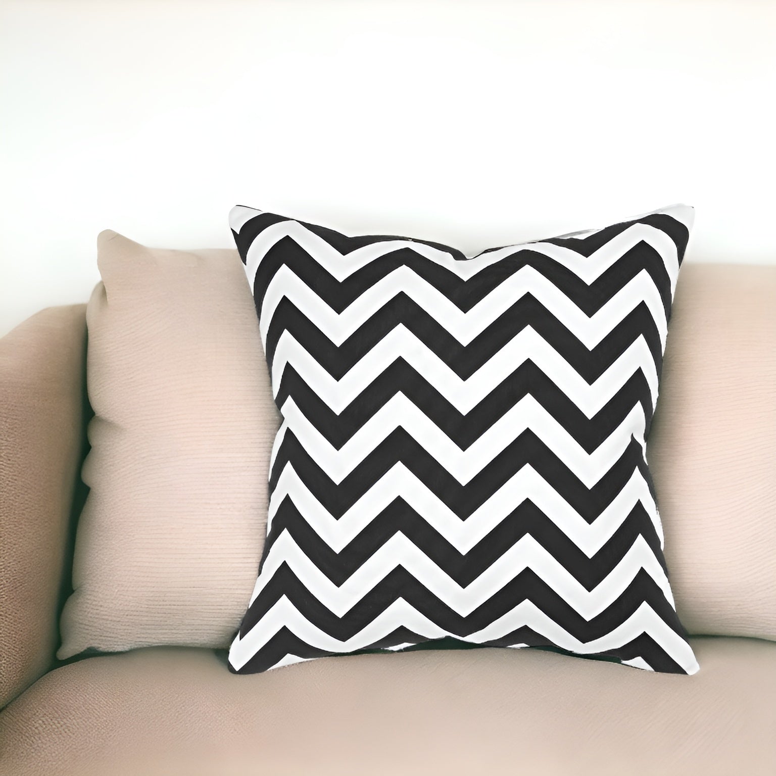 18" Black and Ivory Cotton Throw Pillow