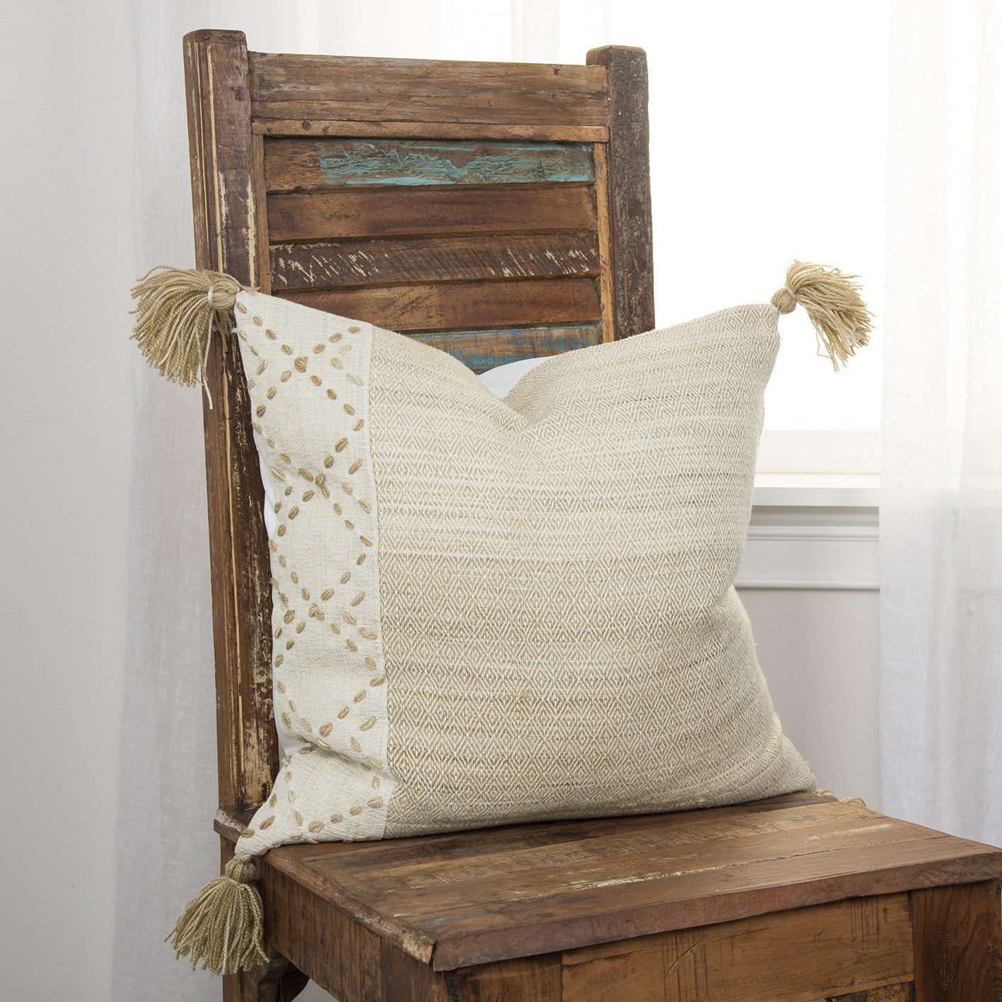 20" Gray and Ivory Herringbone Cotton Throw Pillow With Tassels