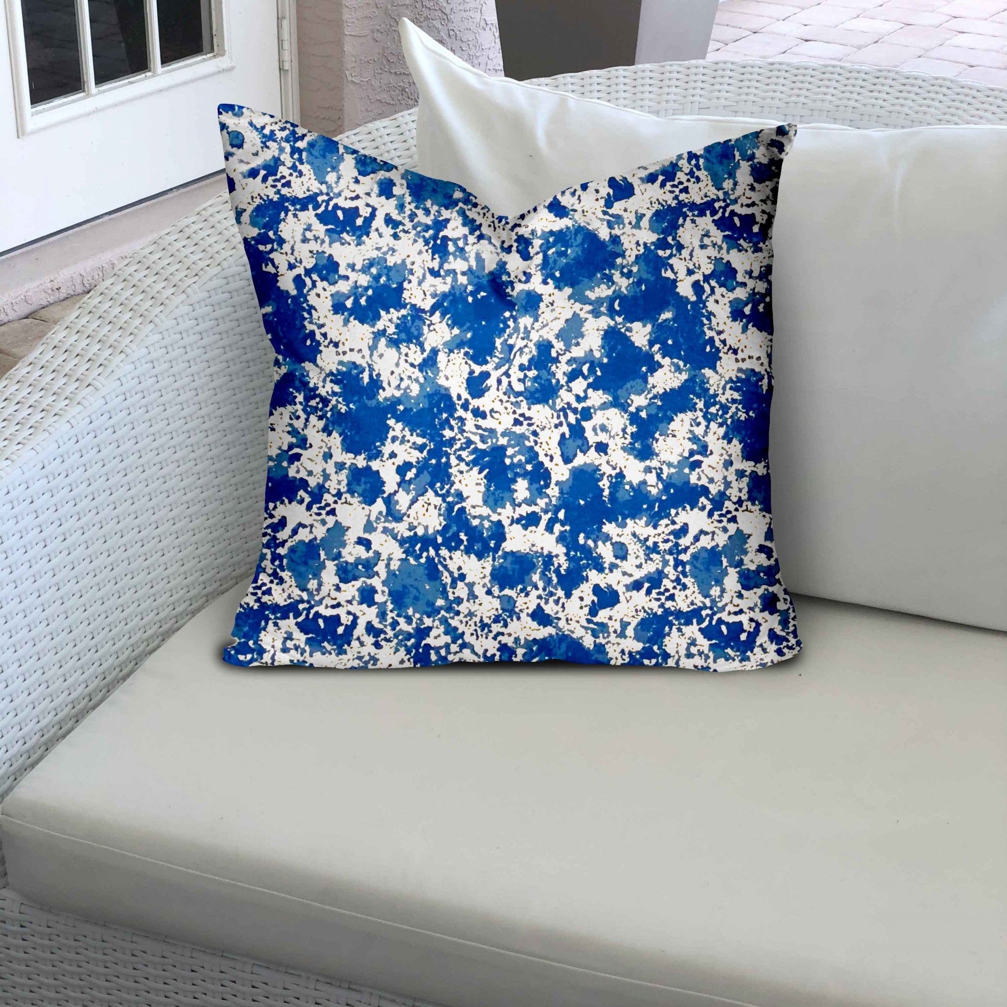 12" X 12" Blue And White Zippered Coastal Throw Indoor Outdoor Pillow Cover