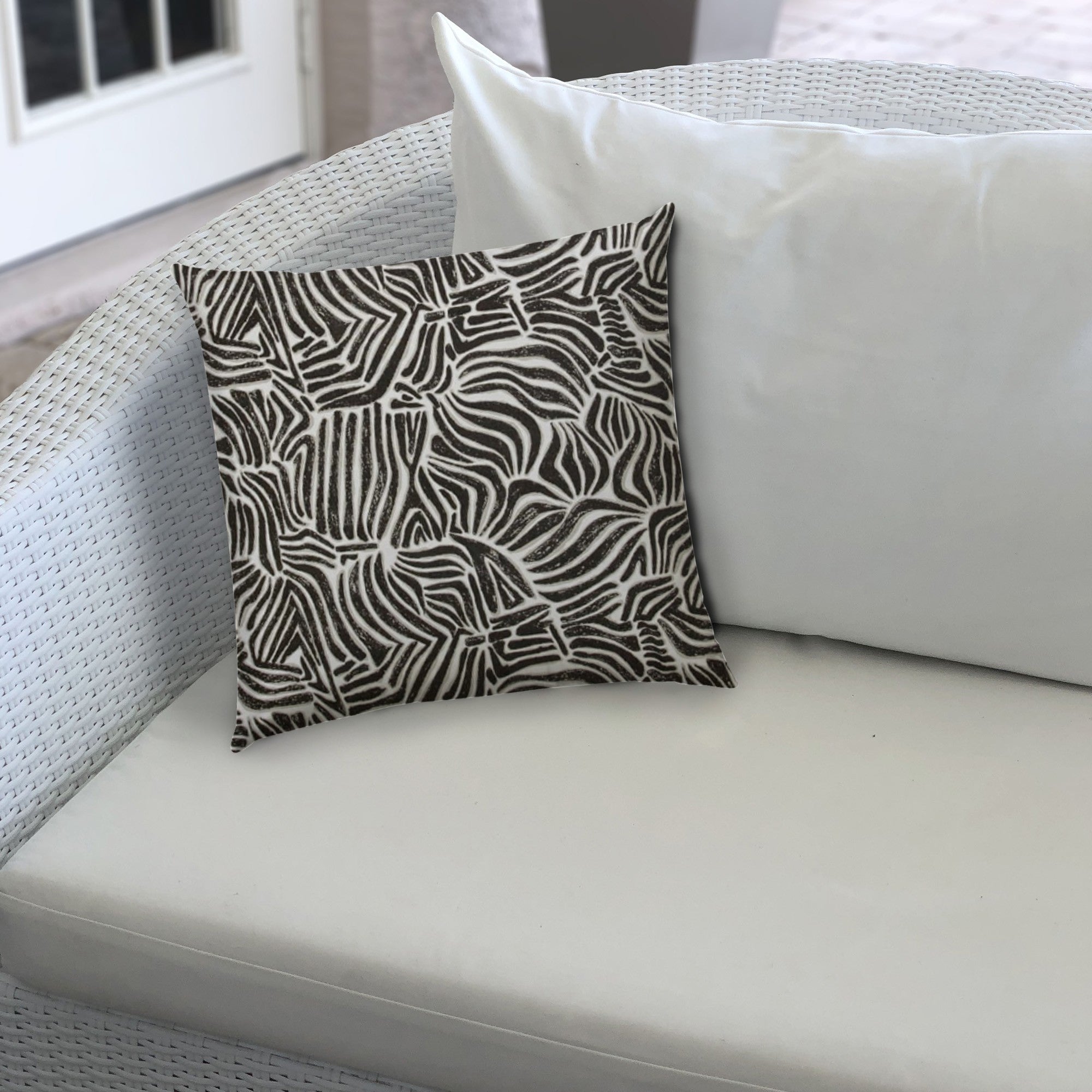 20" Black and Gray Indoor Outdoor Throw Pillow Cover