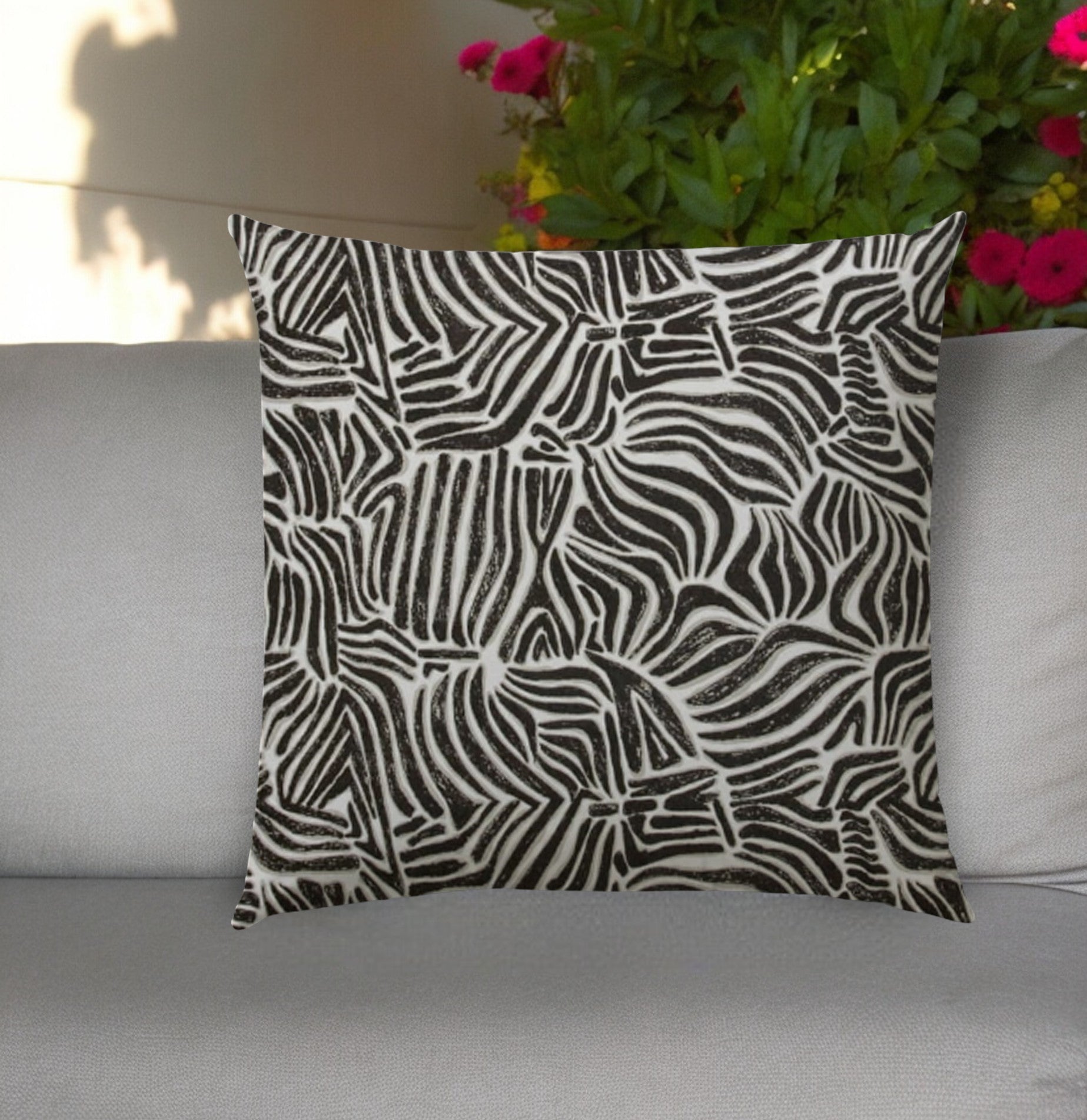 20" Black and Gray Indoor Outdoor Throw Pillow Cover